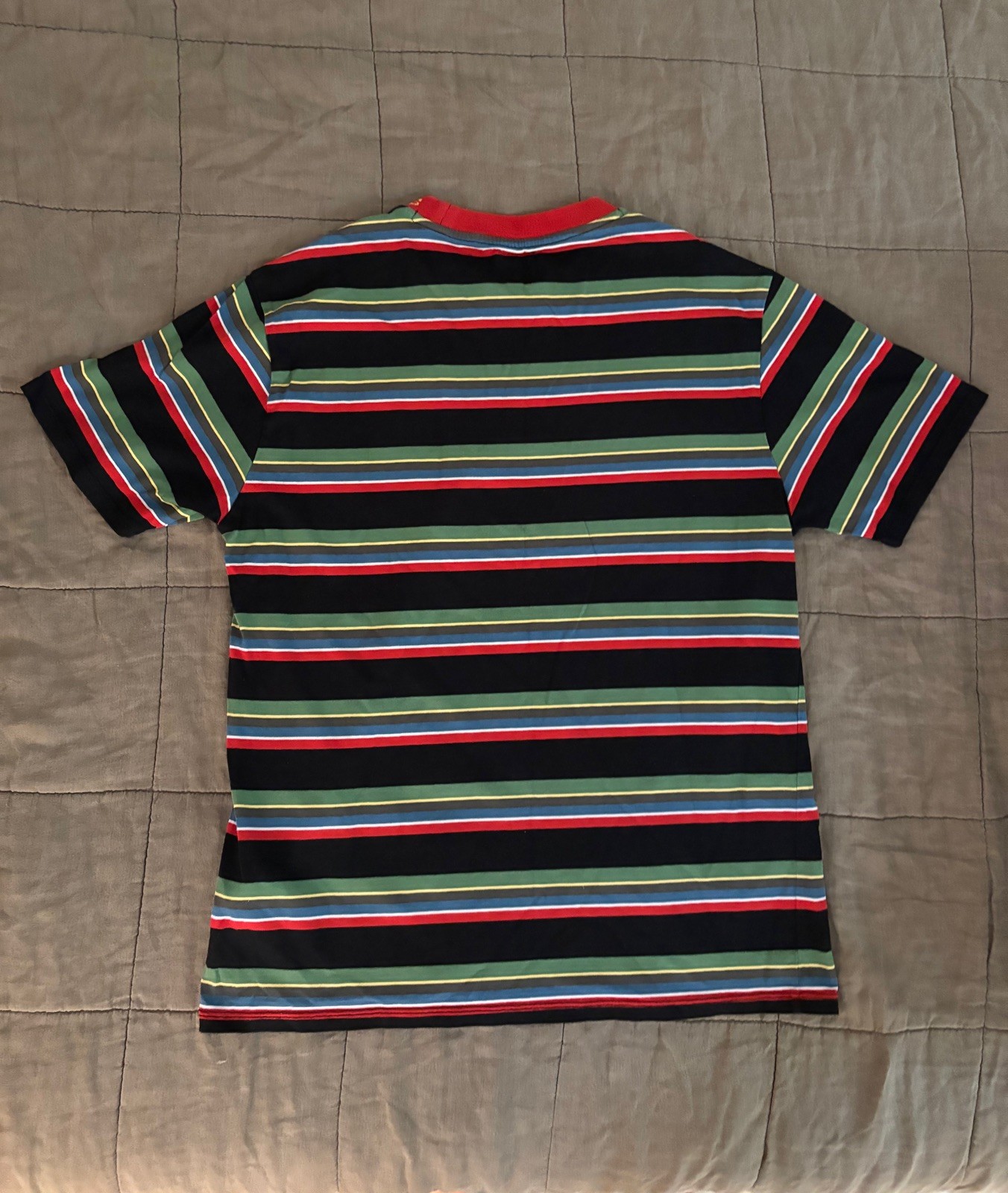 Guess Tee Logo Vintage 90s T-Shirt Large Y2K Hip Hop Streetwear Rap Tee gallery