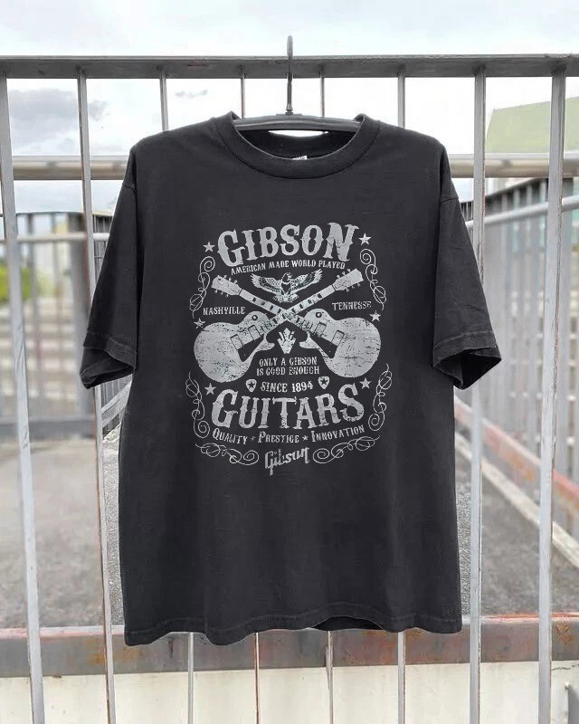 Gibson Guitars Logo Retro Distressed T-Shirt Unisex Black Cotton T-Shirt