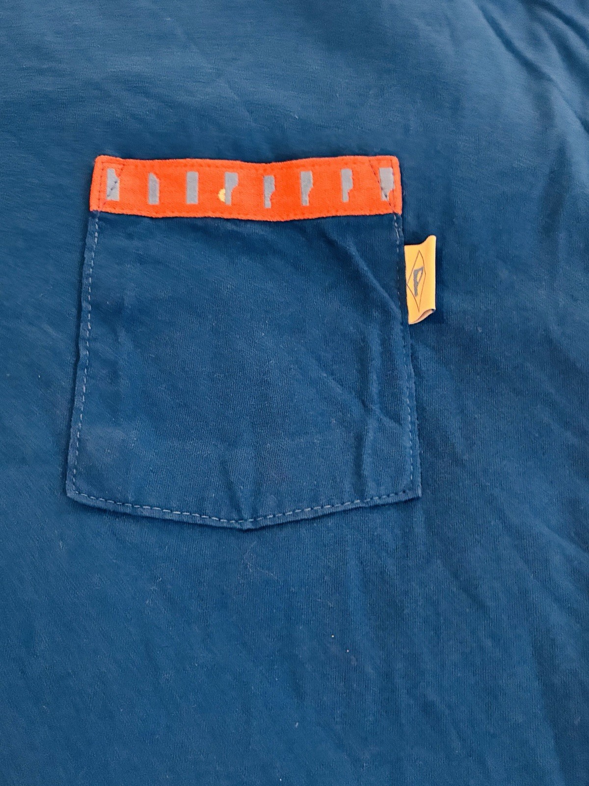 Patagonia Endless Blue Water People Gator Organic Pocket T-shirt Men’s Medium gallery