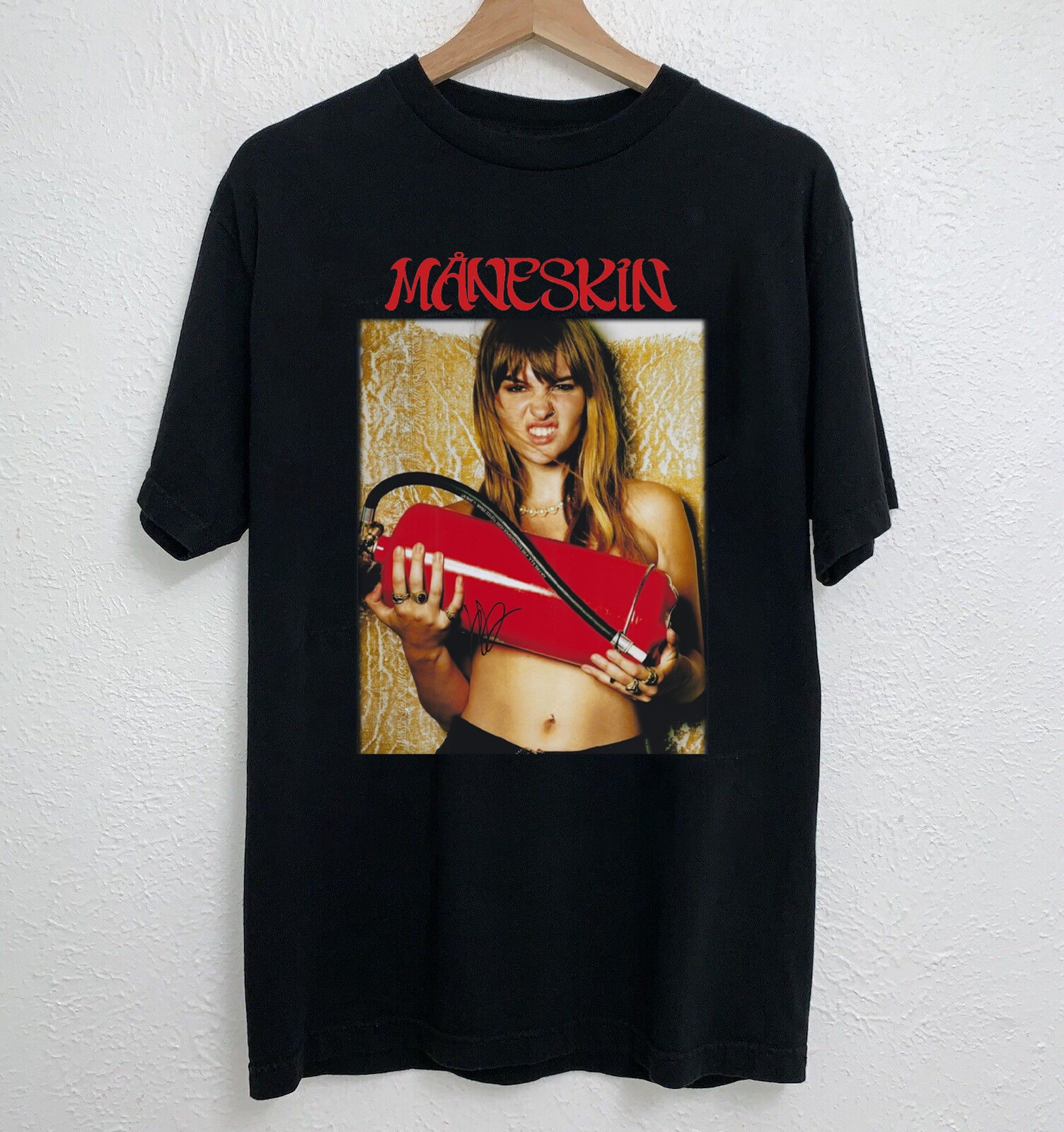 NEW MANESKIN – Victoria DE ANGELIS Singer  Black All Size Shirt
