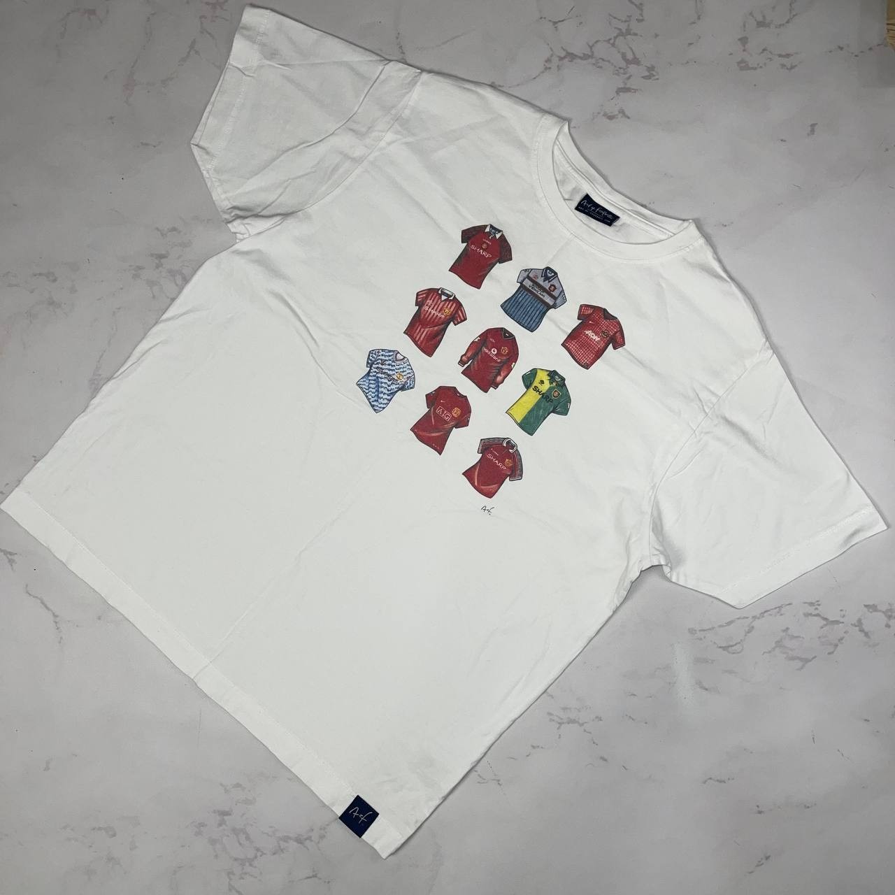 Vintage T-shirt Art Of Football Manchester rare Tee 90's gallery