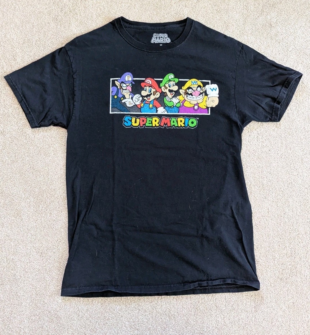 Many Assorted Graphic T-shirts, Various Sizes. gallery