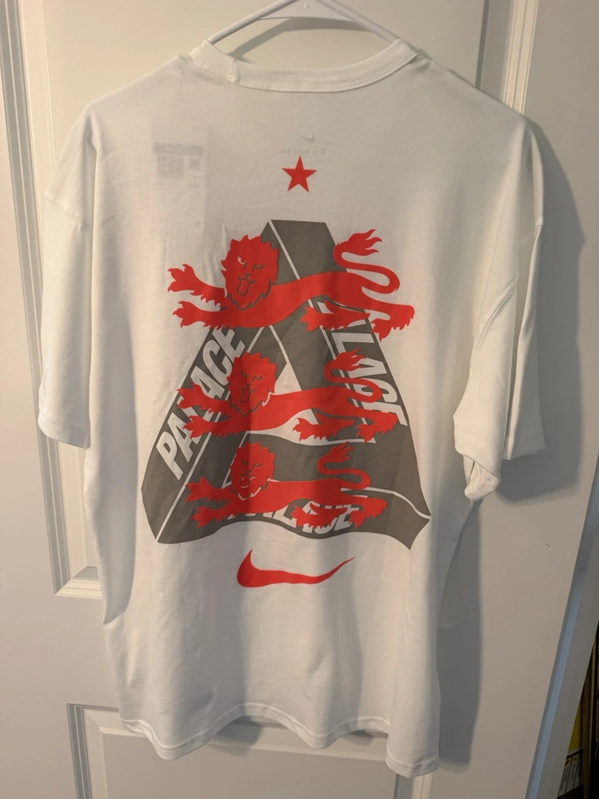 PALACE NIKE ENGLAND T-SHIRT WHITE Ready to ship!!! size M!! gallery