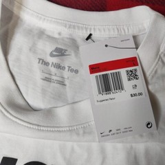 Nike – The Nike Tee – Men’s Size Large – AR5006-100 – MSRP $30.00