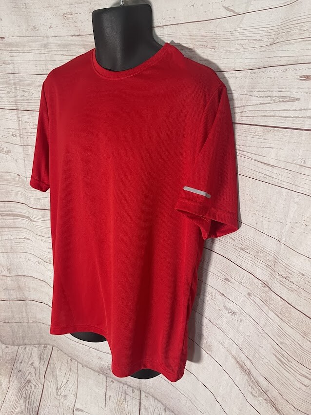 Athletic Works Men's Red T-Shirt Short Sleeve Size L (42-44) gallery