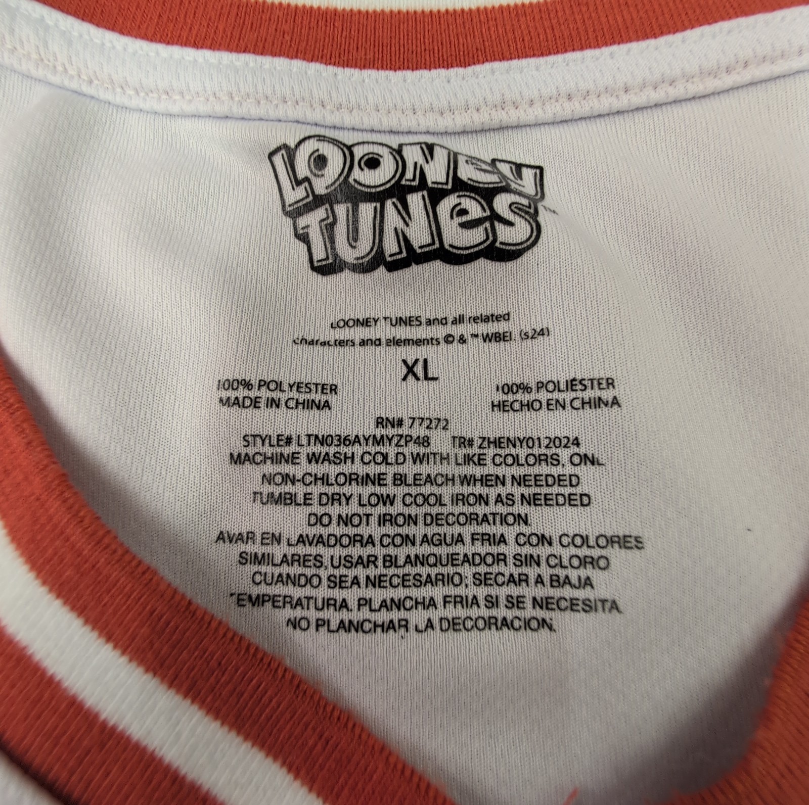 Looney Tunes Football Jersey 100% Polyster Size XL - Daffy Duck & Bugs Bunny #00 gallery