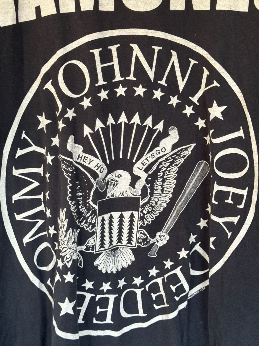 Ramones Official Presidential Seal Logo 1-2-3-4 Band T-Shirt gallery