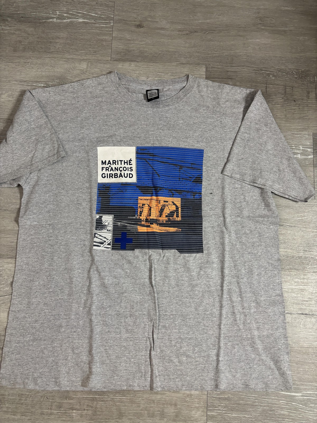 Marithe Francois Girbaud Shirt Mens XL Gray Logo Graphic Photo Tee T-Shirt