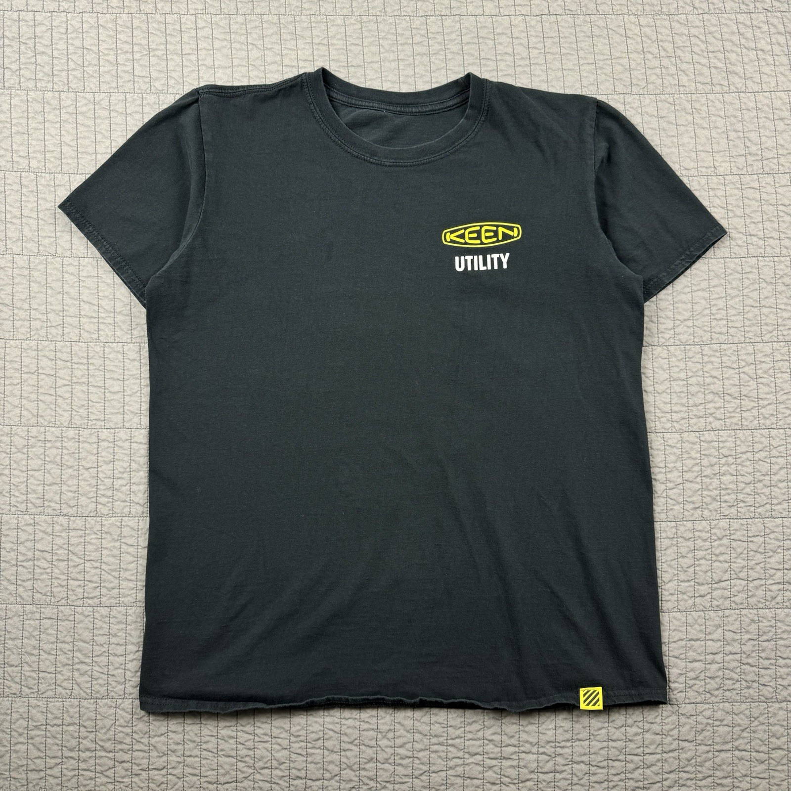 Keen Utility T Shirt Men's Medium Black Graphic Tee Outdoors Hiking Camping gallery