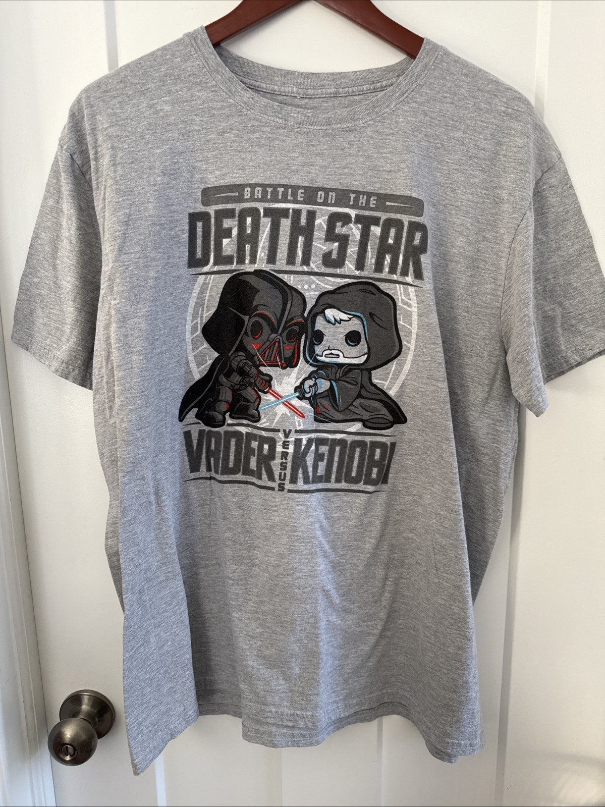Star Wars Battle on the Death Star Vader vs Kenobi Gray T Shirt Size Large gallery