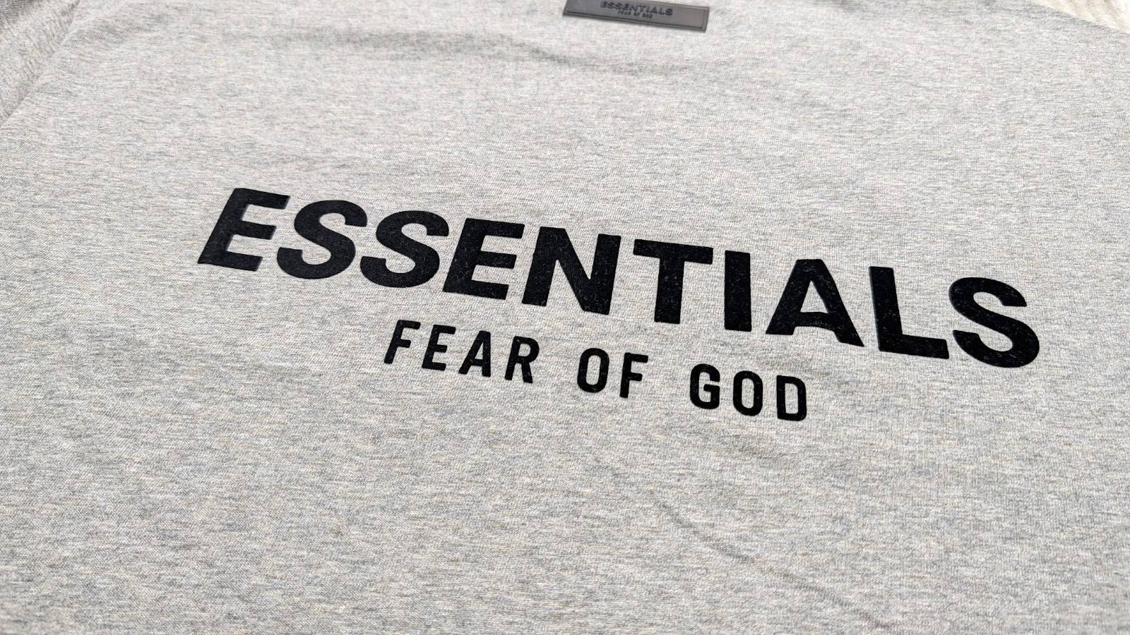 Fear of God Essentials Tee 'Dark Oatmeal' M Size Oversized T-Shirt SS22 NWT gallery