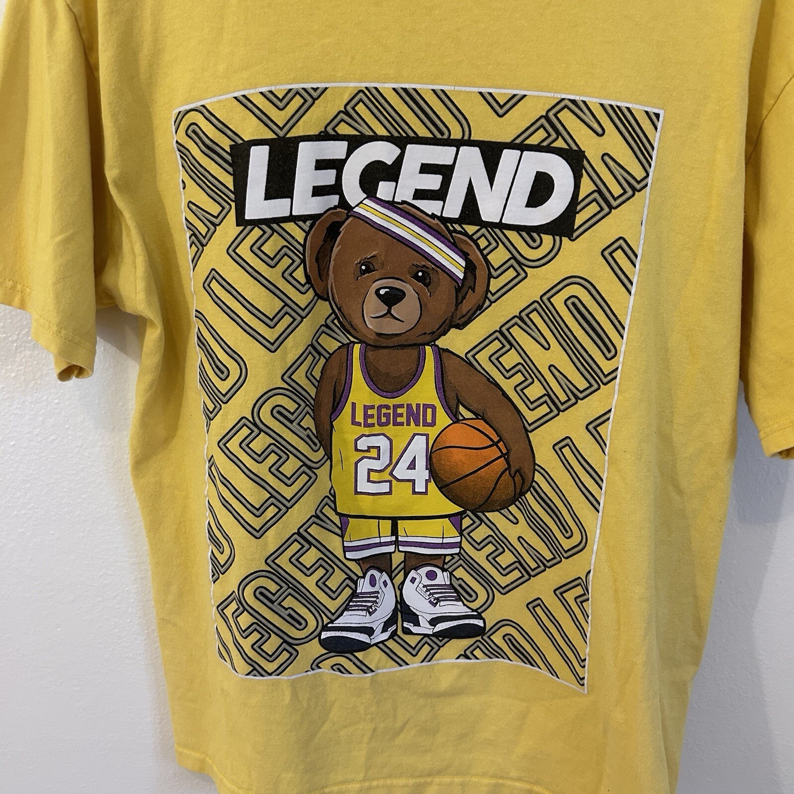 Tee Shirt Bear Legend #24 Kobe Bryant Yellow Mens Large gallery