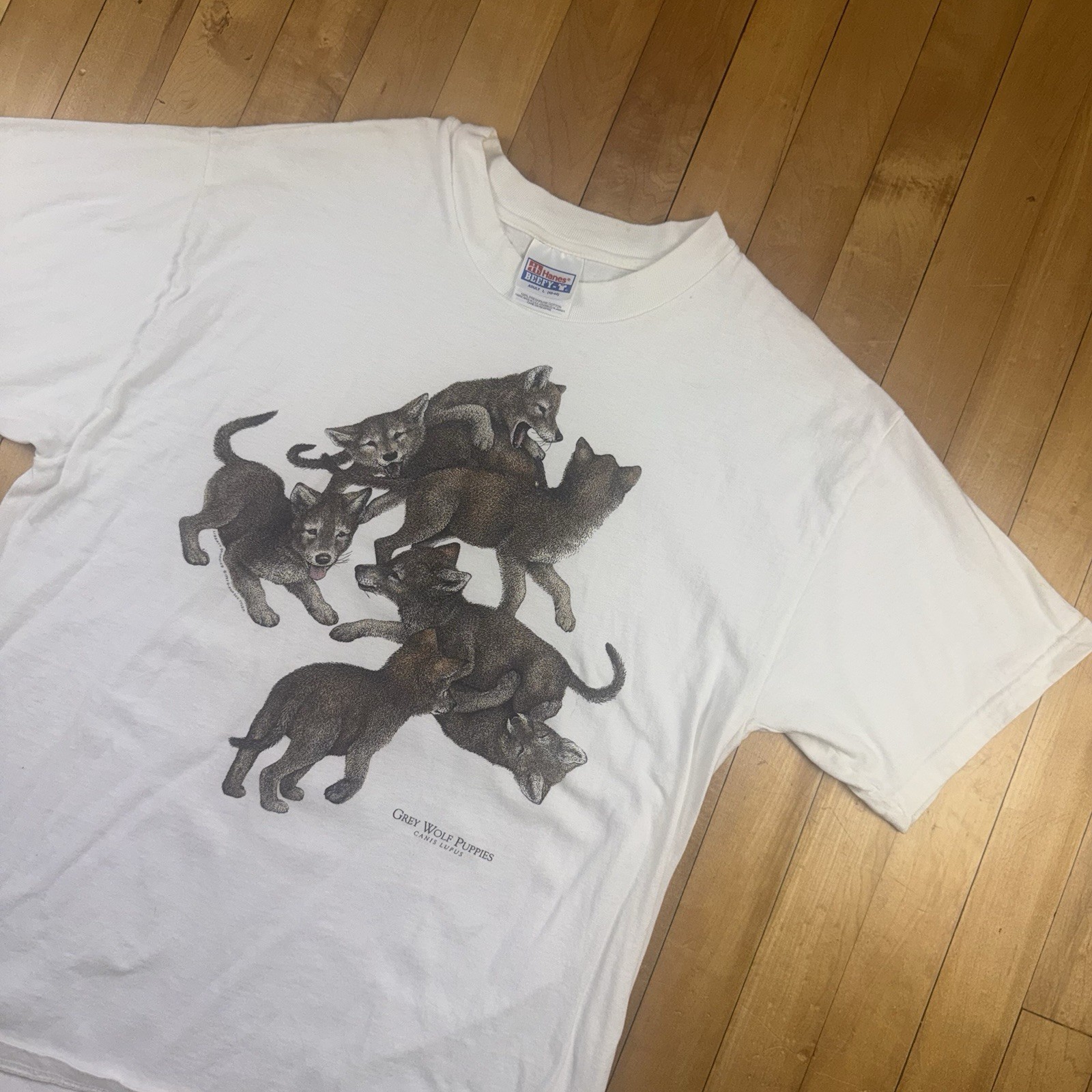 Vintage Hanes Beefy T Grey Wolf Puppies Wildlife Graphic T Shirt White Adult L gallery