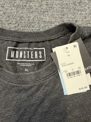Universal Monsters Dracula Men’s Graphic T-Shirt Gray Cotton Crew Neck XL