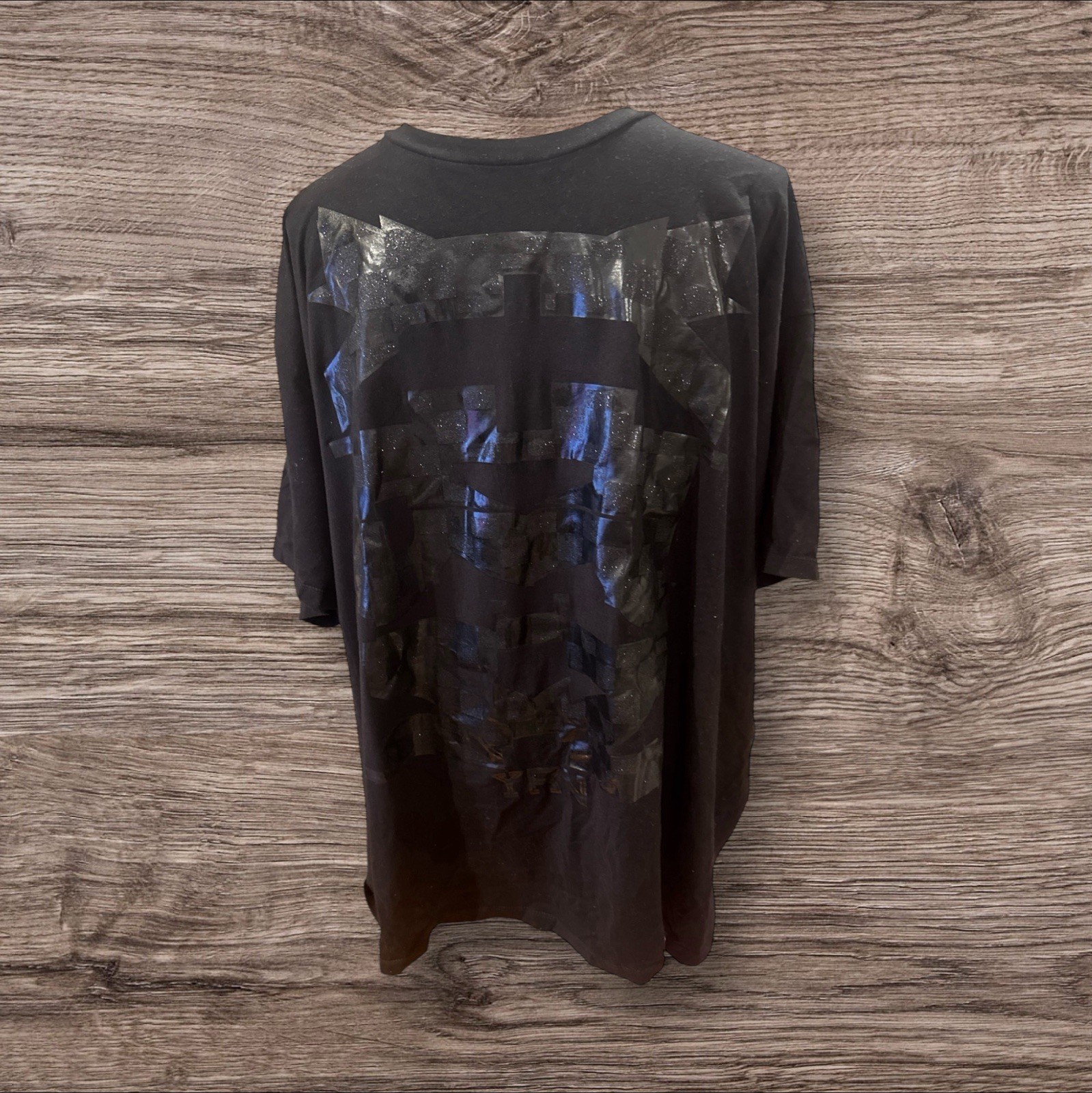 Men’s Big & Tall YRN Glossy Black Graphic T Shirt Size 3XL NWOT