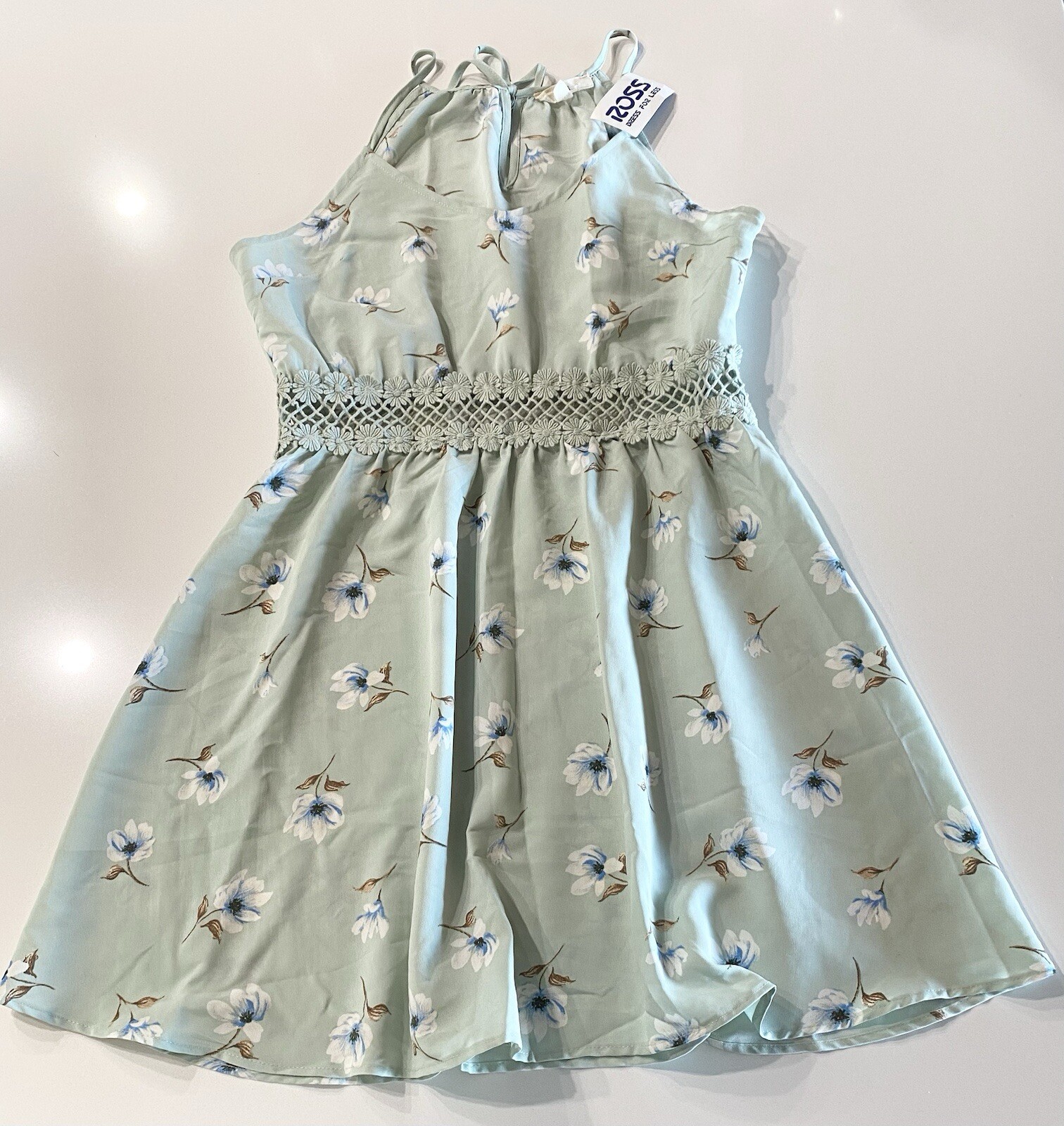 E2M Self & Lace Juniors Mint Green Dress With Lace Embroidered Size: M – NWT.