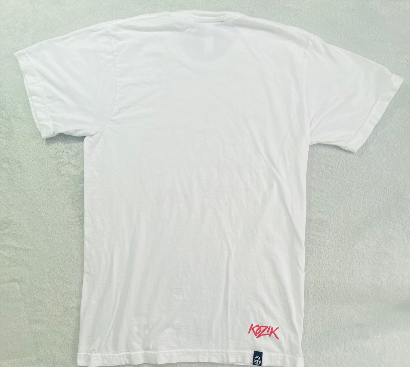 Kid Robot Shirt Mens Small White Stach Labbit Kozik Graphic Punk Streetwear y2k gallery