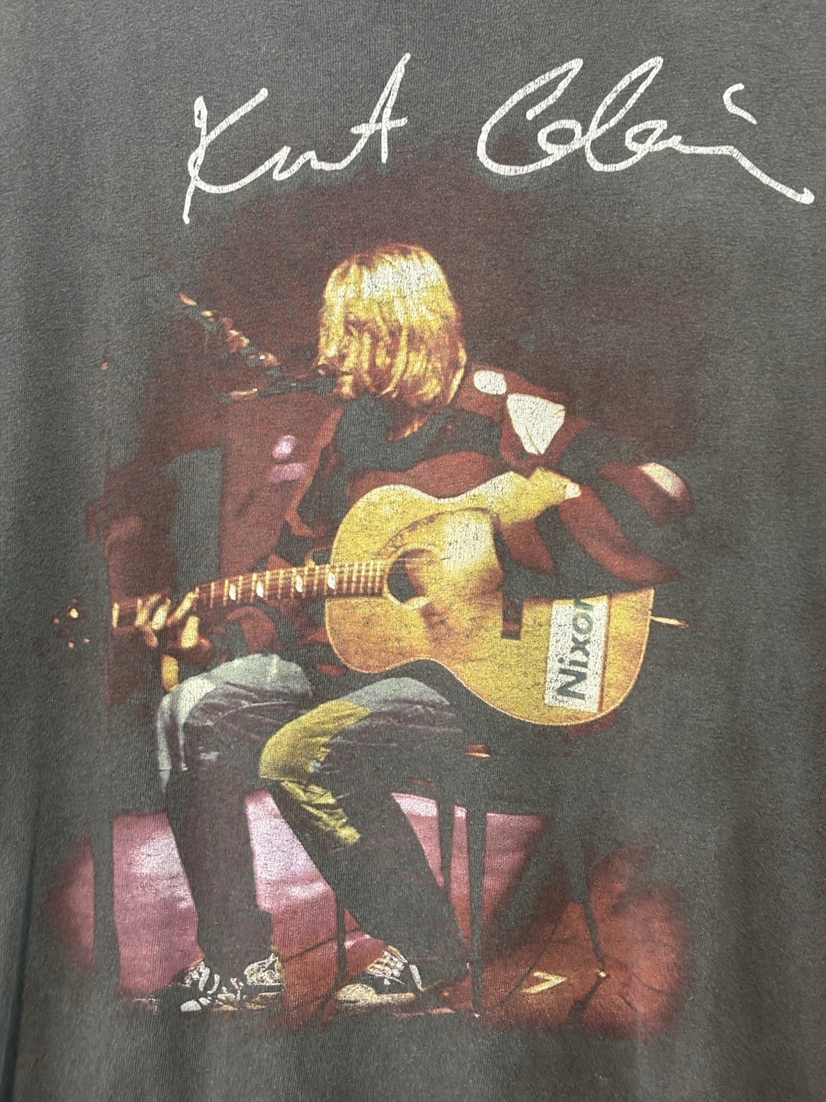 Vintage 90s Kurt Cobain MTV Unplugged Tshirt Large gallery
