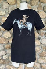 Beyonce Renaissance Horse Pose 3 Limited Edition Black T-Shirt Unisex Small