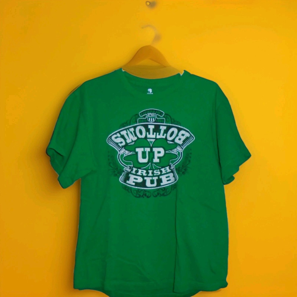 ST PATRICKS DAY BOTTOMS UP IRISH PUB MENS TSHIRT LARGE 42-44