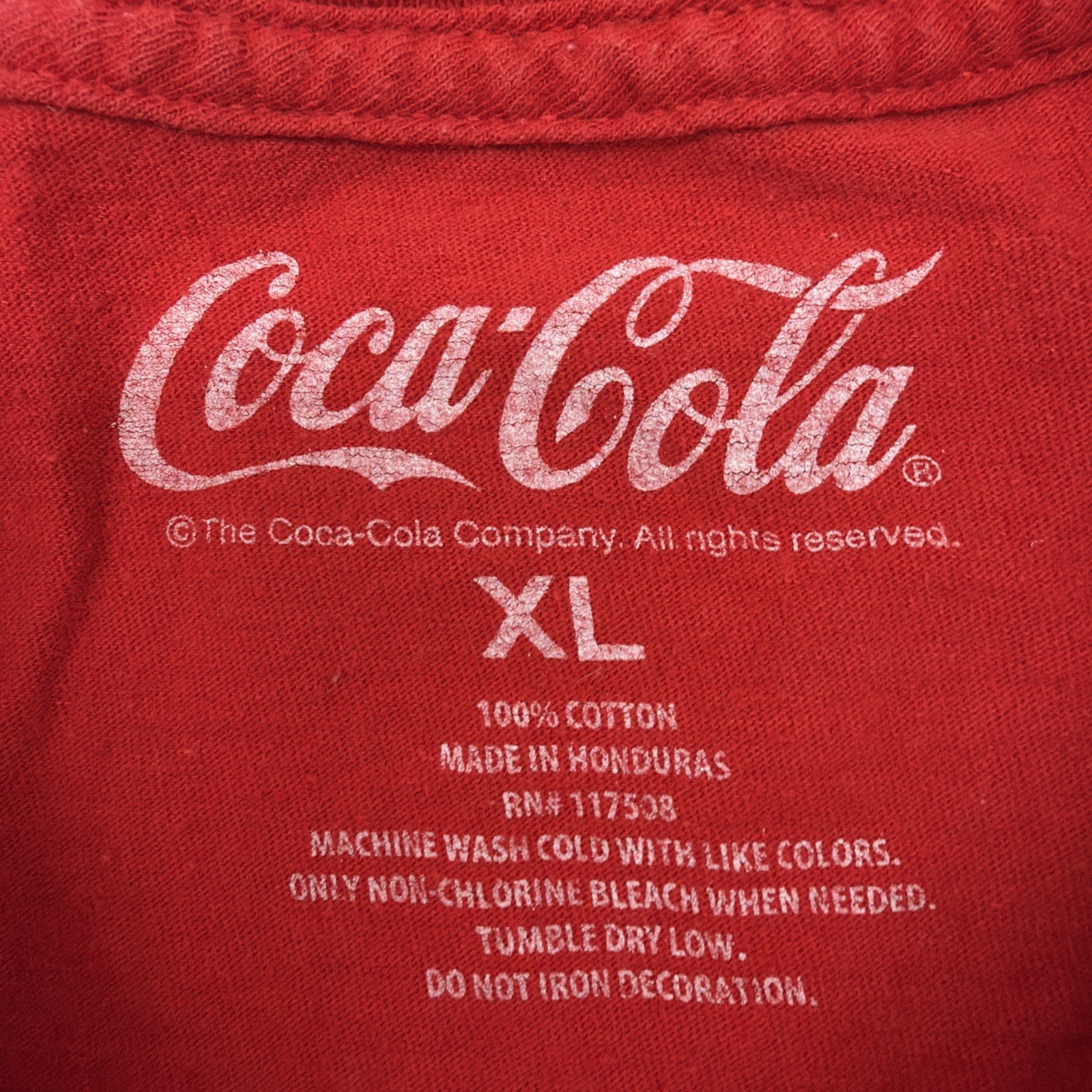 Coca Cola T-shirt Men XL Red Graphic Print Logo 100% Cotton.#46297 gallery