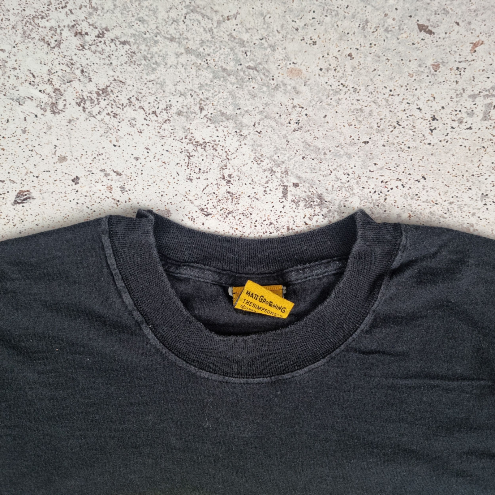 Vintage 1999 The Simpsons T-Shirt Homer and Marge gallery