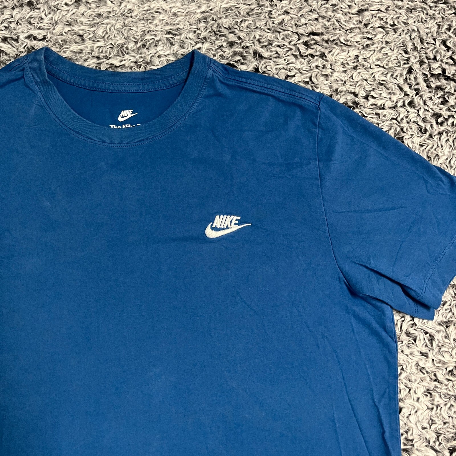 Nike Shirt Adult Large Blue White Logo Swoosh Activewear Short Sleeve Casual Men gallery