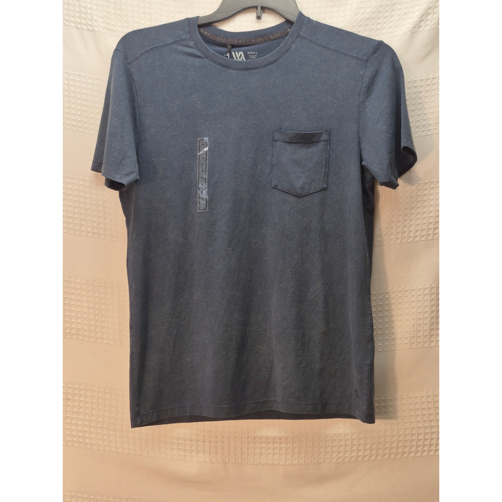 VRST T-Shirt Mens Size S Blue Crew Neck Short Sleeve Chest Pocket Stretchy 7365 gallery