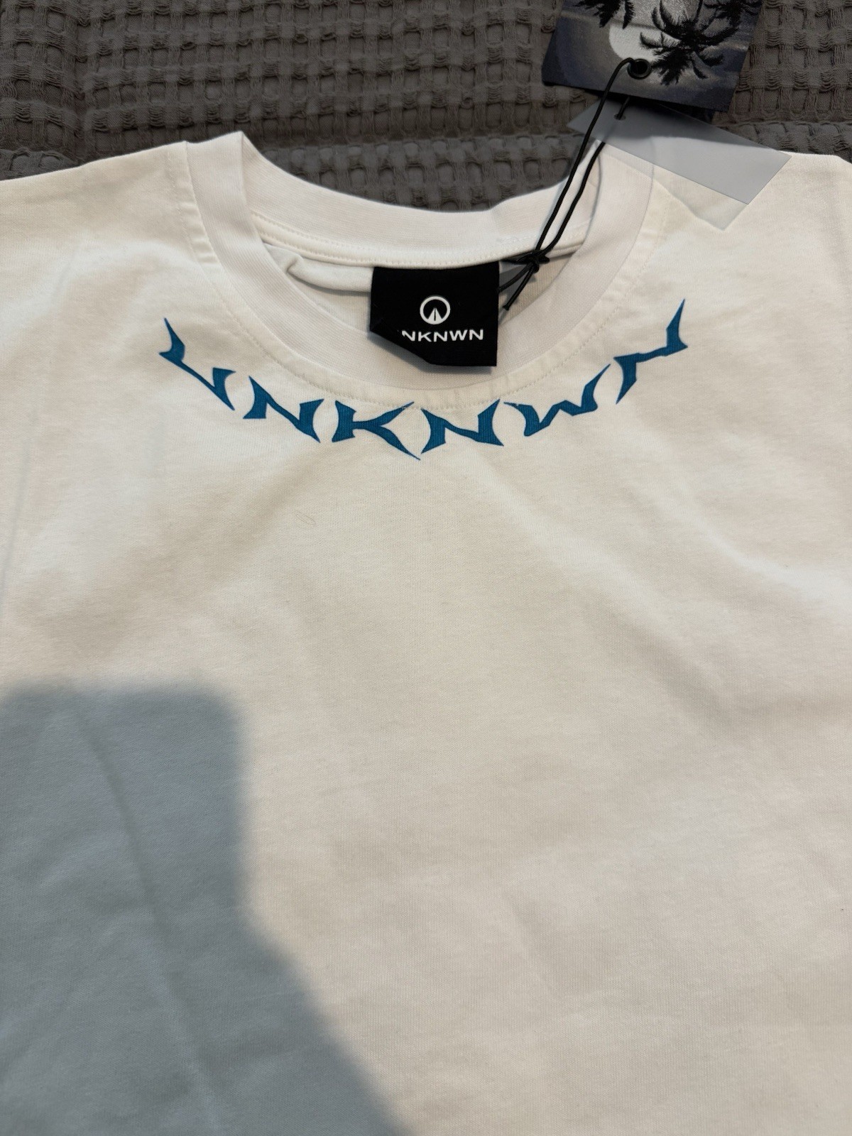 UNKNWN T-Shirt (LeBron James Brand) – Men’s Size L gallery