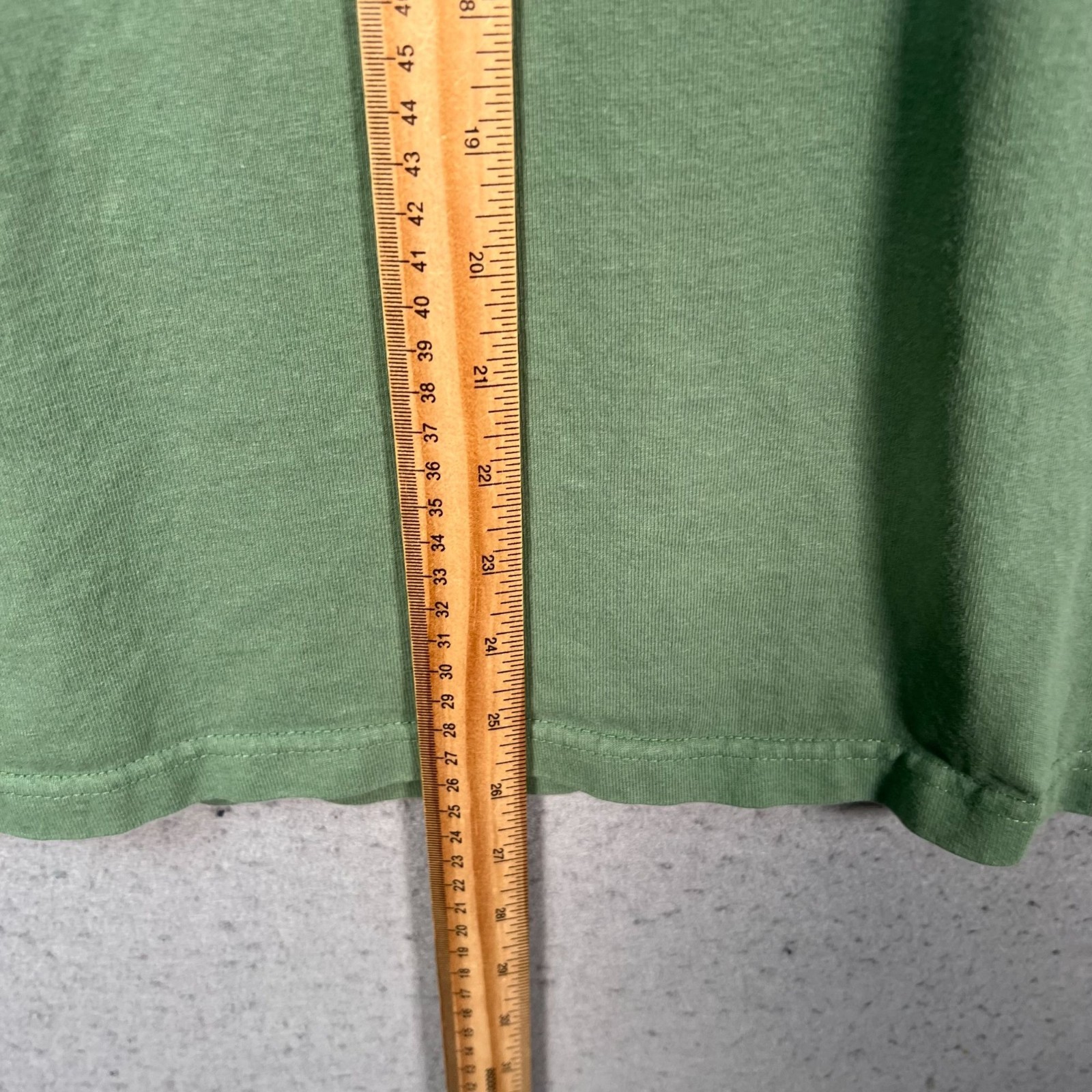 Uniqlo U Mens Size Medium Green Crew Neck Short Sleeve T-Shirt 100% Cotton gallery