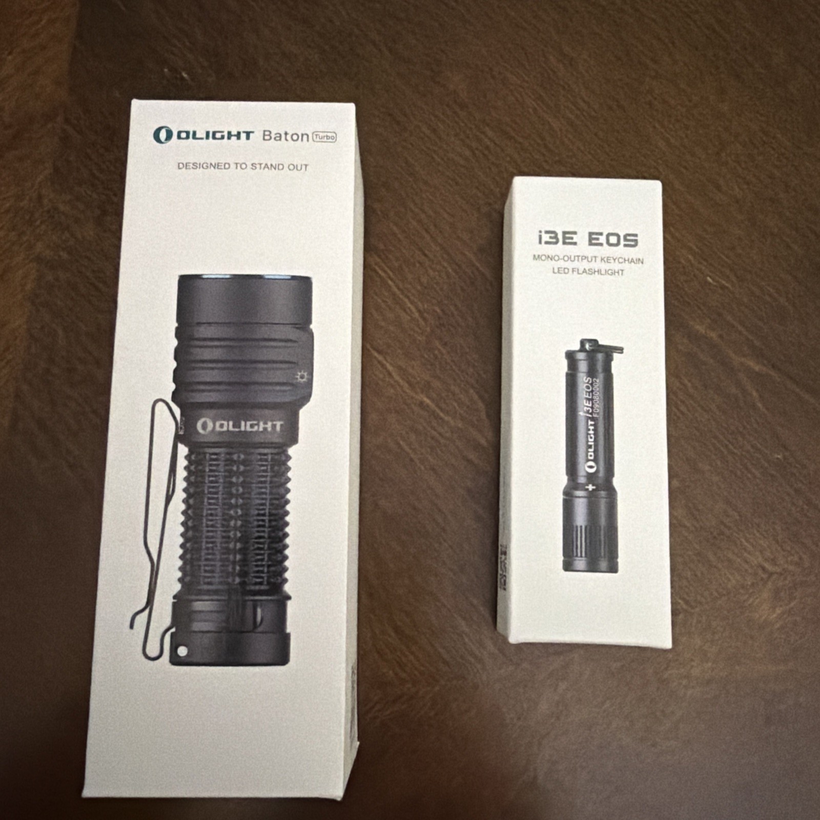Olight Baton Turbo 1000 Lumen Compact Flashlight, black with i3e
