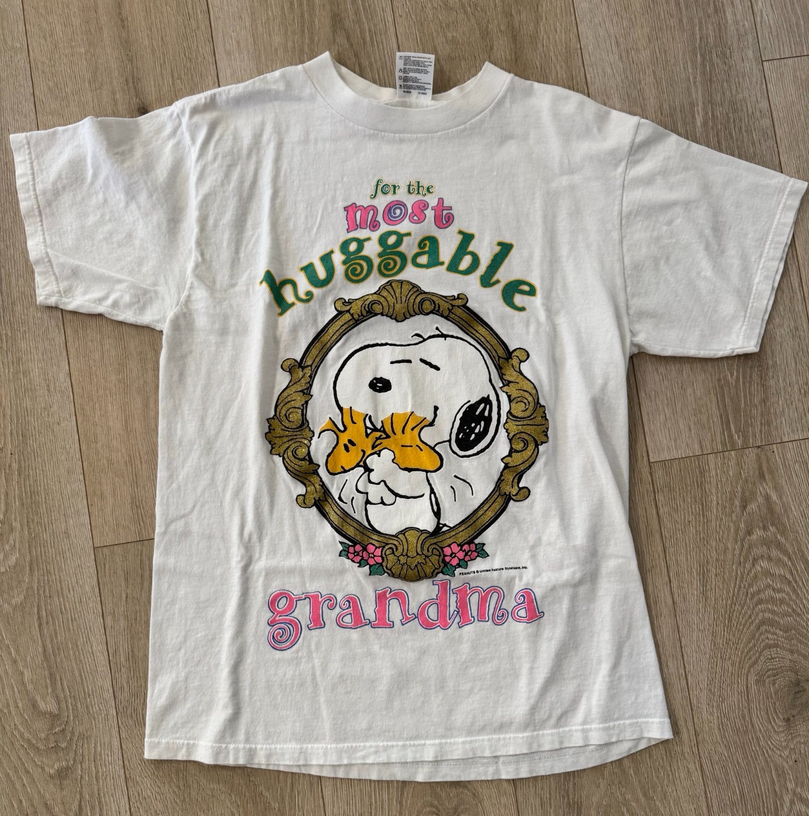 Vintage Snoopy Woodstock ‘For the Most Huggable Grandma Tultex 100% Cotton Large gallery
