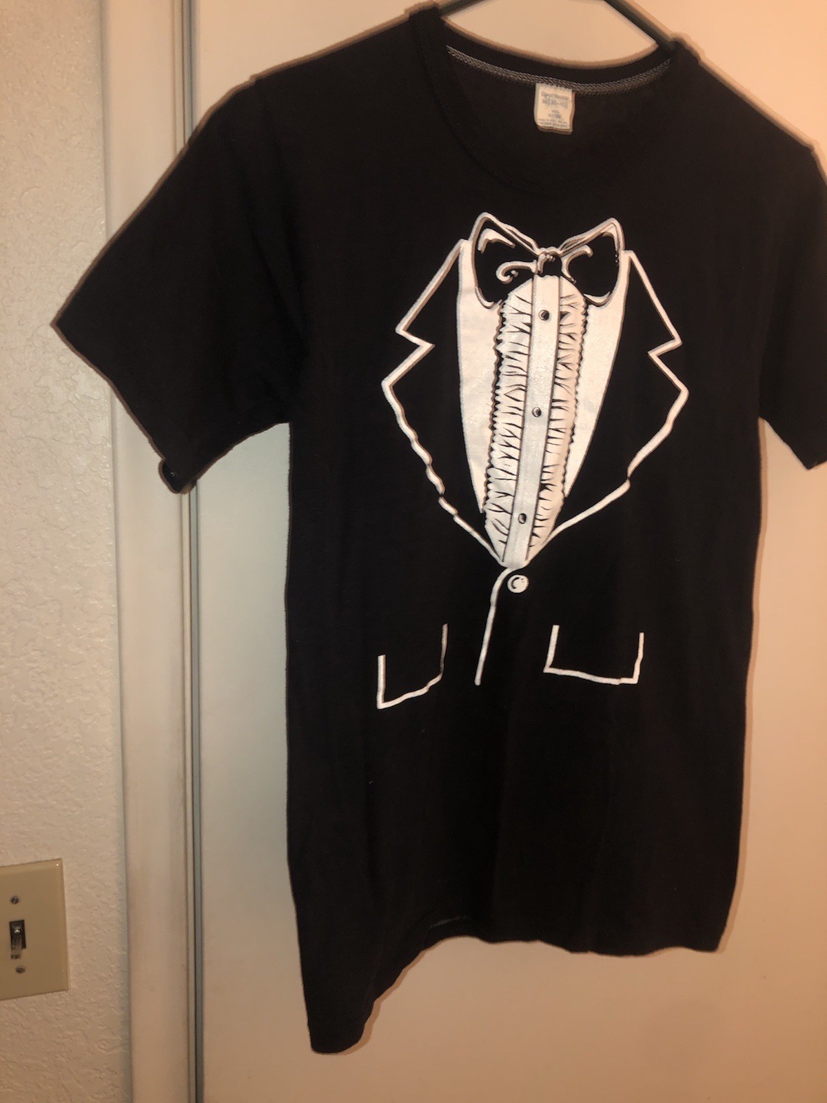 Vintage 1980s Gingiss Formal Wear Tuxedo Tux T-Shirt Novelty Soft Sz S/M gallery