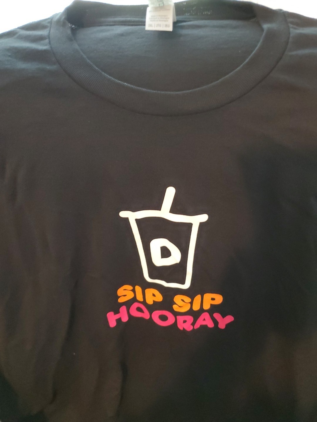 DUNKIN SIP SIP HOORAY T-SHIRT-2XL (WITHOUT TAGS)