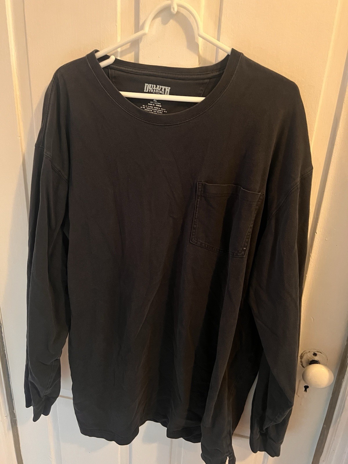 Duluth Trading Longtail T Shirt Mens XL Black Long Sleeve Pocket Crew Neck gallery