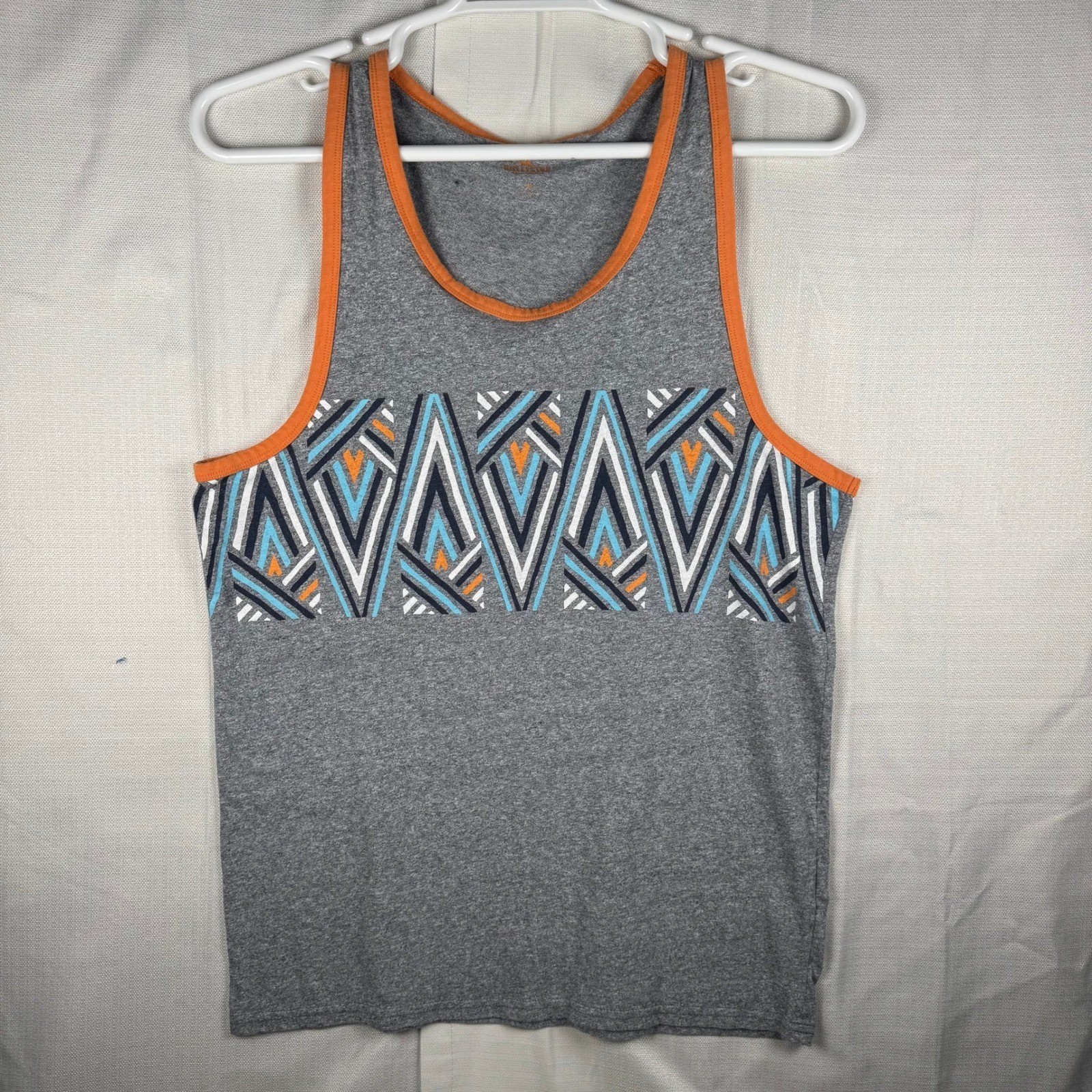 Hollister Mens Tank Top Gray Orange Geometric Tribal Print Sleeveless Shirt M gallery