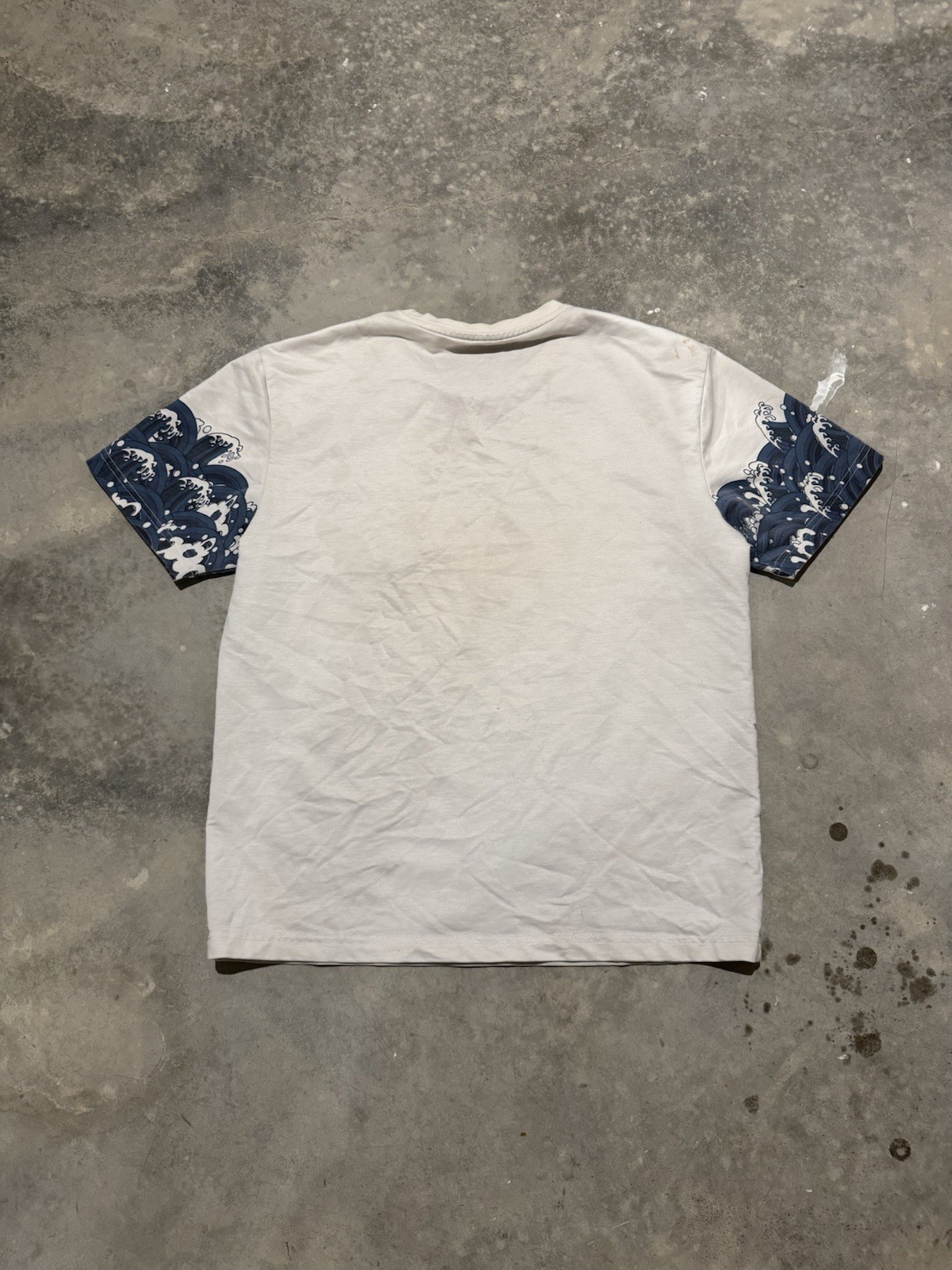 Y2K Demon Slayer Waves White Sz L Tee Cotton Poly Blend gallery