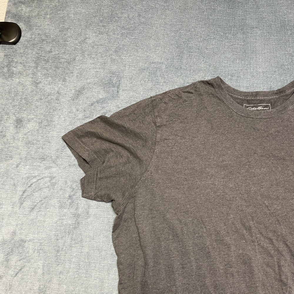 Eddie Bauer T Shirt Mens XL Heather Gray Casual Short Sleeve Logo Streetwear Tee gallery
