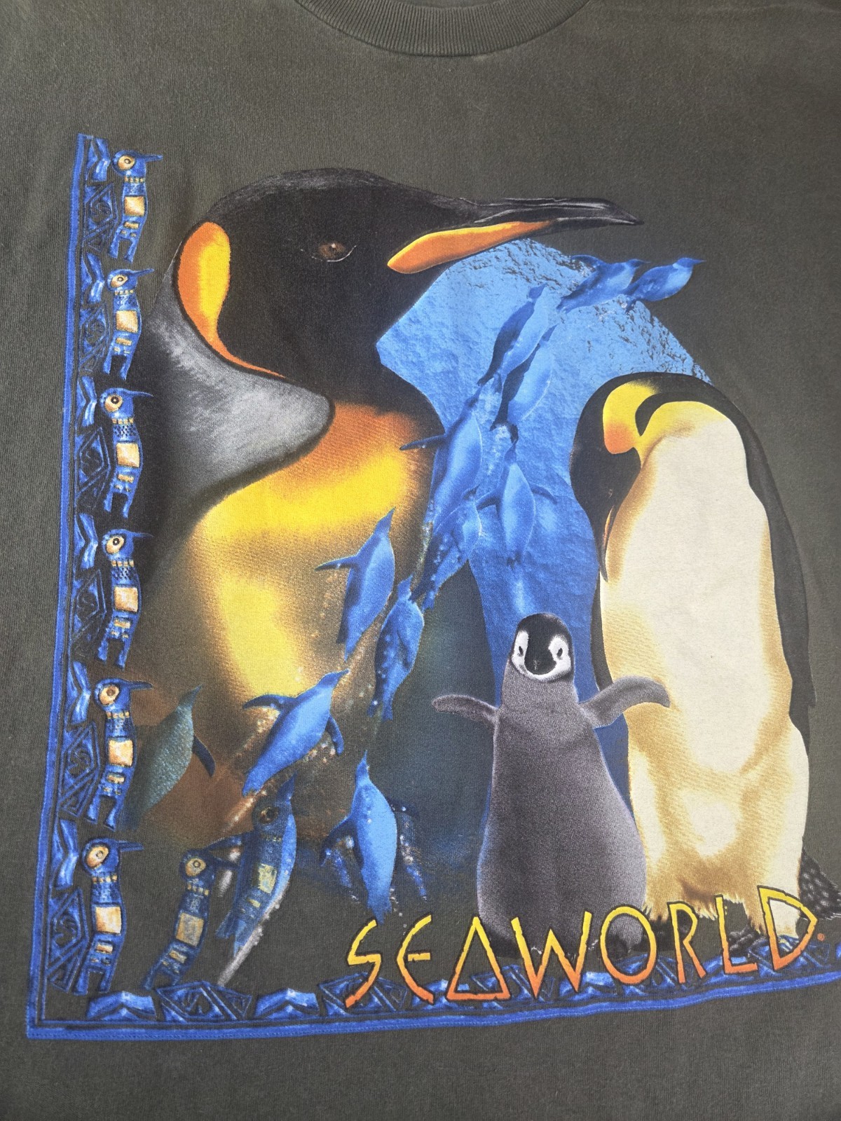 Vintage Y2K Sea World Penguin Print T Shirt Size XL Green gallery