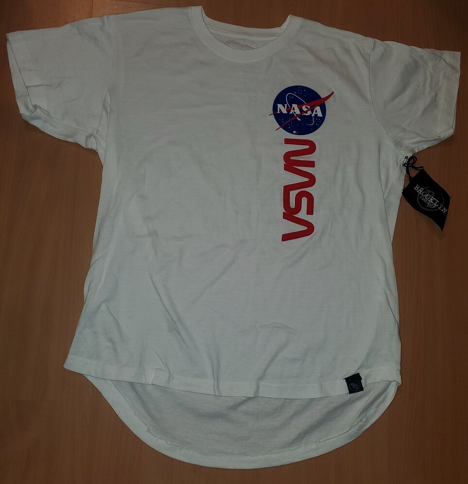 NASA Rare 100% Cotton White Soft Tagless Short Sleeve T-Shirt with Raised Print