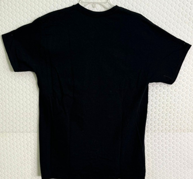 NWOT Camisa Río Piedras Silk Screened T-Shirt , Black with Graphic Design Size L gallery