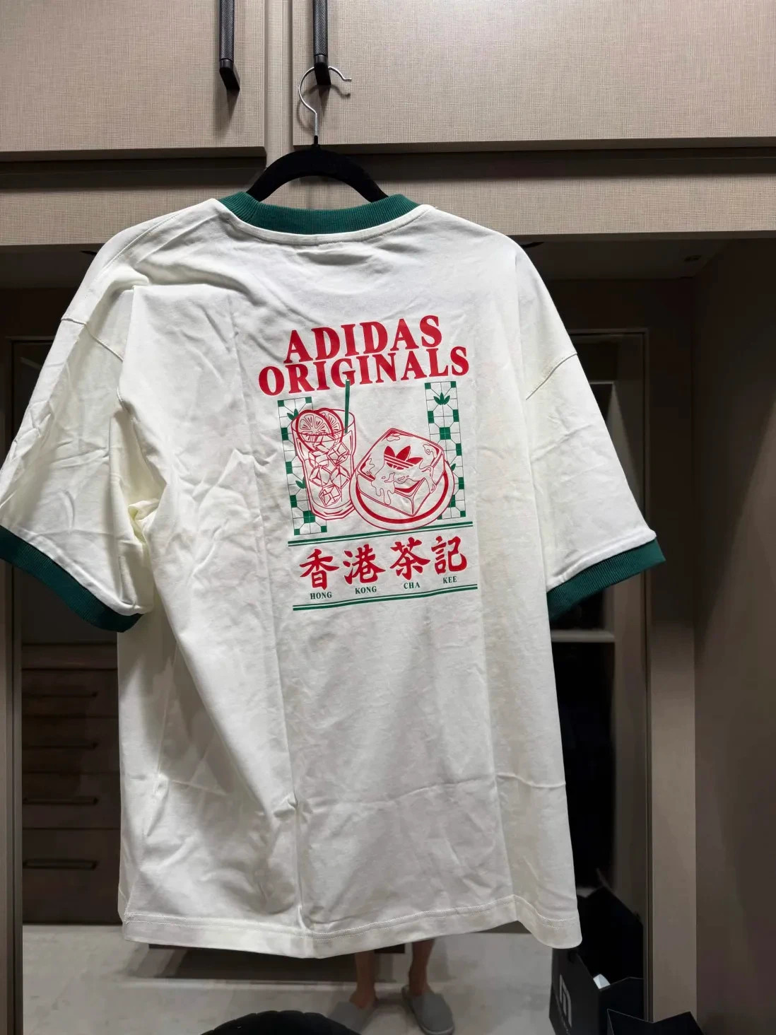 adidas originals hong kong cha kee tee size small gallery