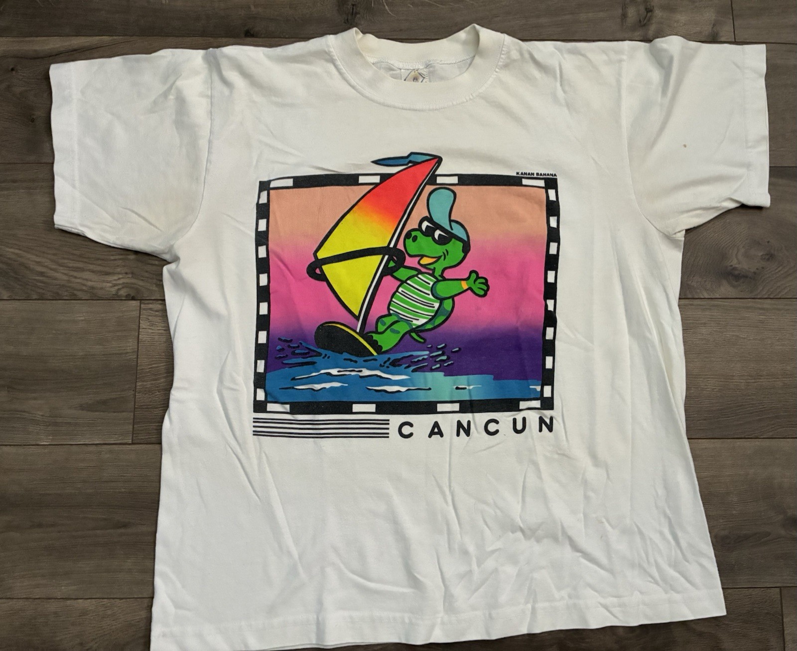 Vintage T-shirt Cancun Destination Tee Mexico 90s Vacation Lizard Windsurf Funny gallery