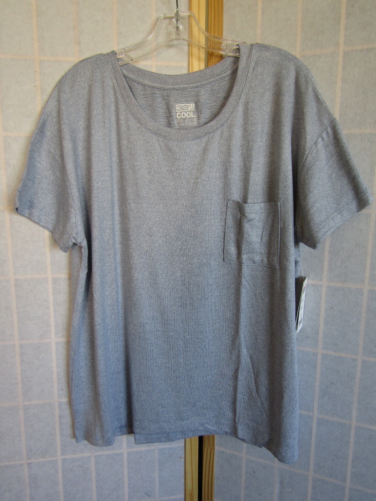 NWT 32 Degrees Cool Blue Moon Short Sleeve Polyester Blend T-Shirt Men’s Size L