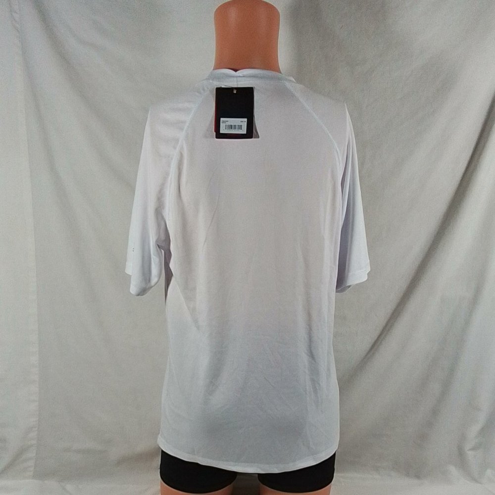 Men's ZeroXposur Short Sleeve Island Swim Tee White Size: Medium - New with Tags gallery