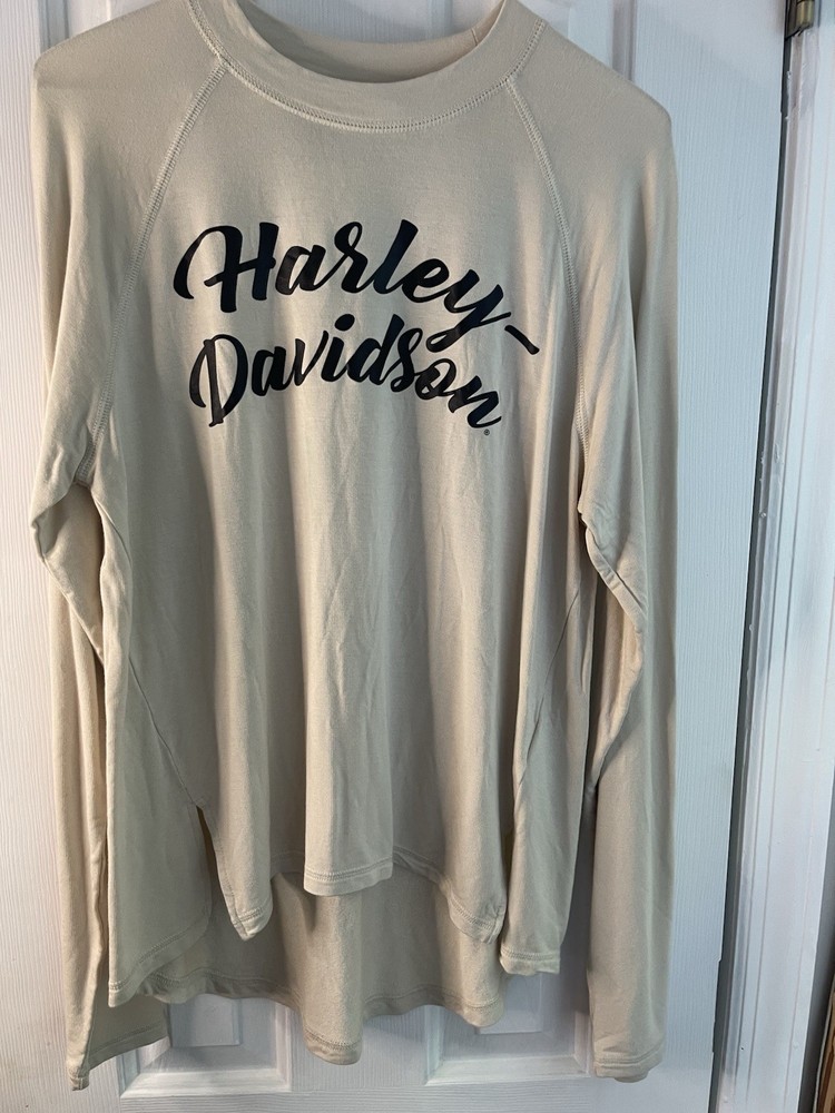 Men’s Long Sleeve Beige Harley Davidson Pull Over Shirt Size Med
