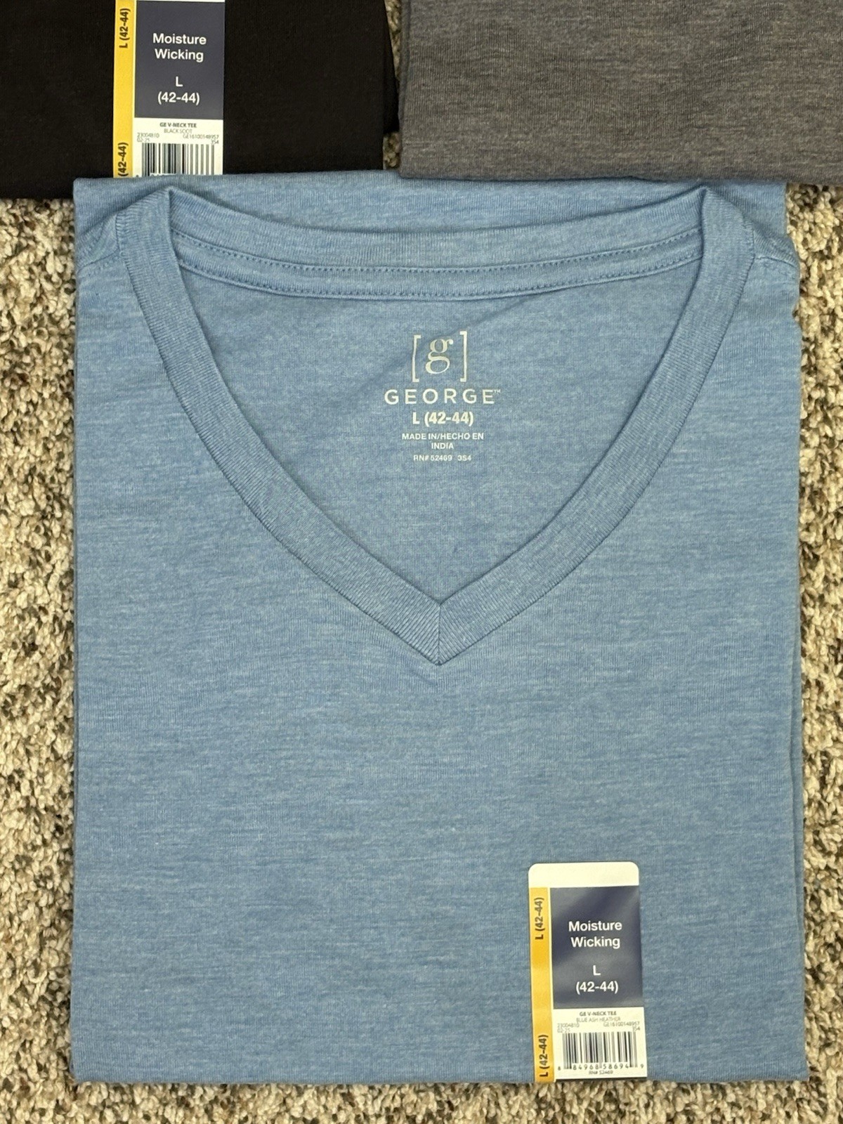 New George 3-PACK Men’s V-Neck T-shirt Tee Moisture Wicking Sz 42-44 LARGE (G1) gallery