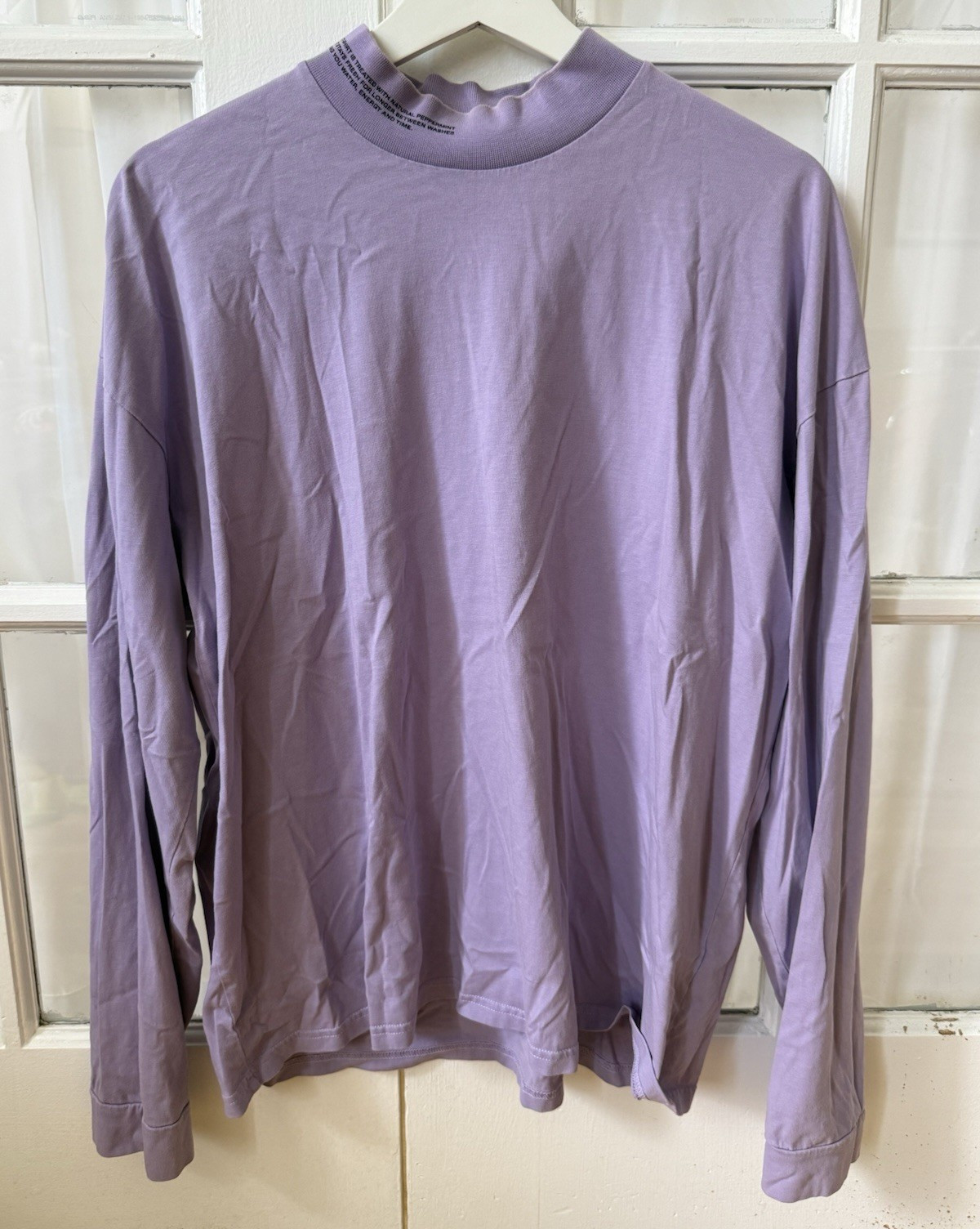 PANGAIA Men’s M Purple Organic Cotton Knit Mock Neck Long Sleeve Logo Tee gallery