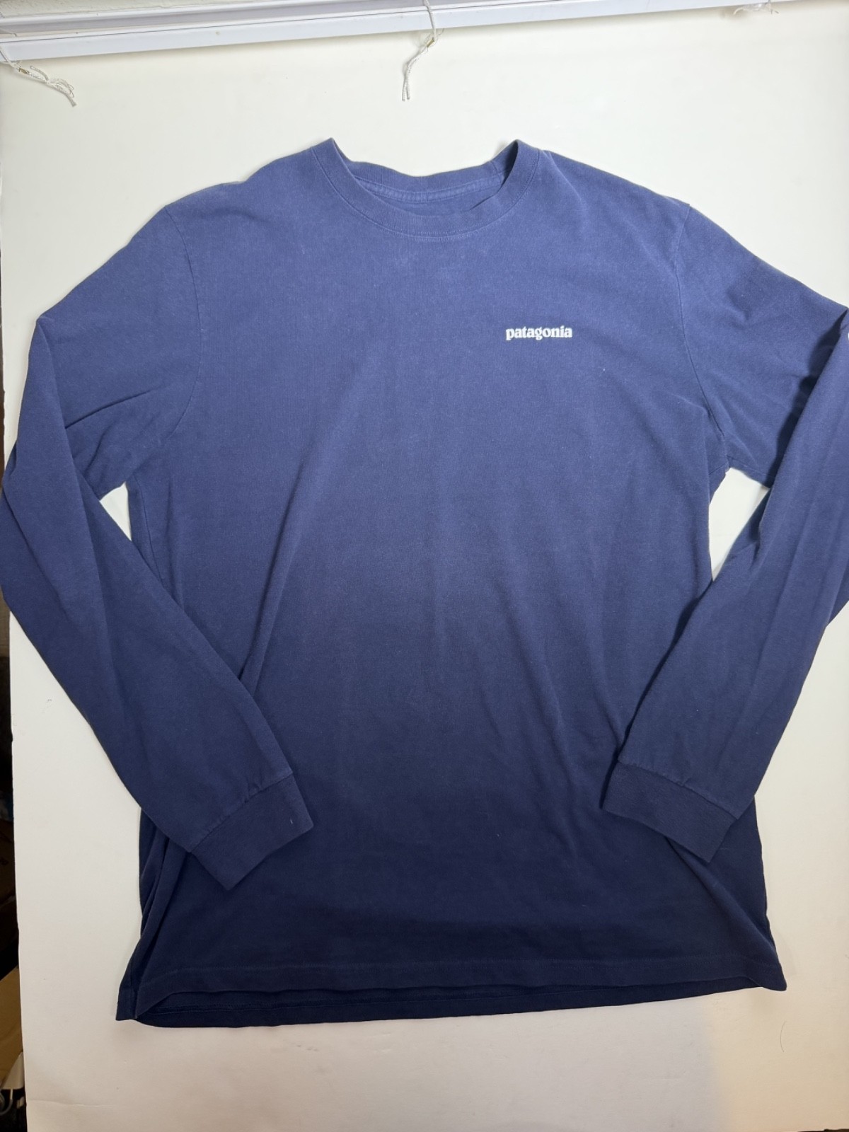 Patagonia Worn Wear Mens Long Sleeve T Shirt Blue Large Big Logo Cotton Tee gallery