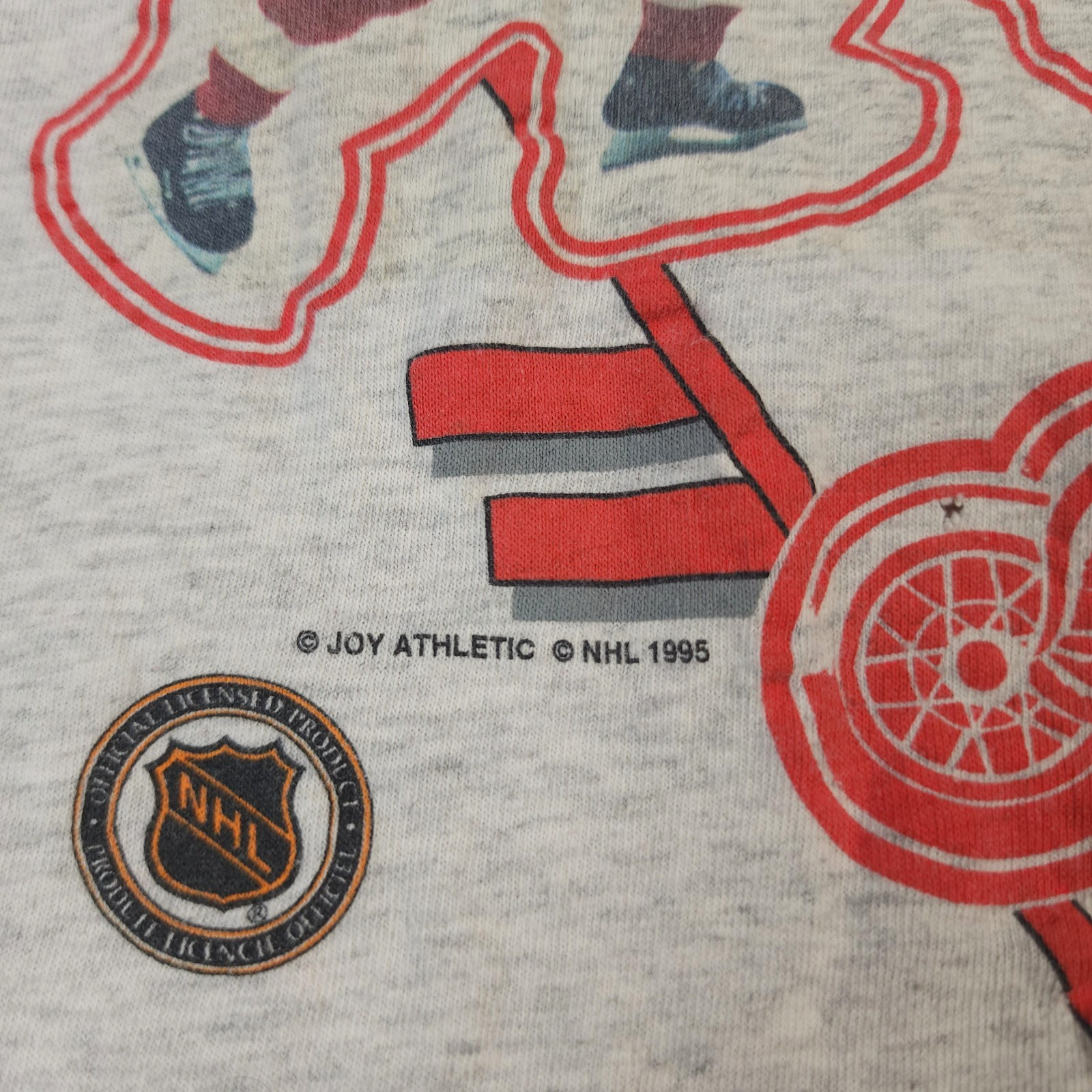 Vintage 90s Detroit Red Wings T-Shirt Youth Large NHL Yzerman Fedorov USA gallery